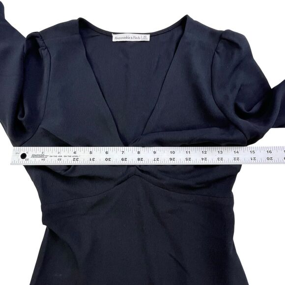 Abercrombie & Fitch Twist Front Top Women’s XS Black Long Sleeve Cropped Blouse - Picture 8 of 11